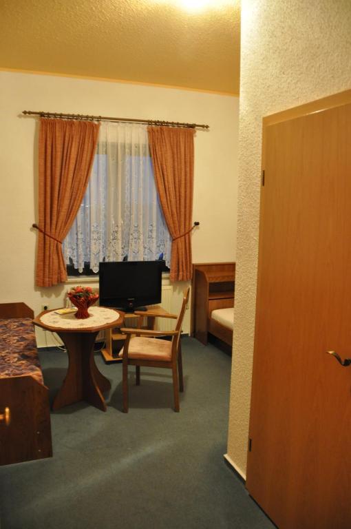 Hotel-Restaurant Elsterblick Elsteraue Rum bild